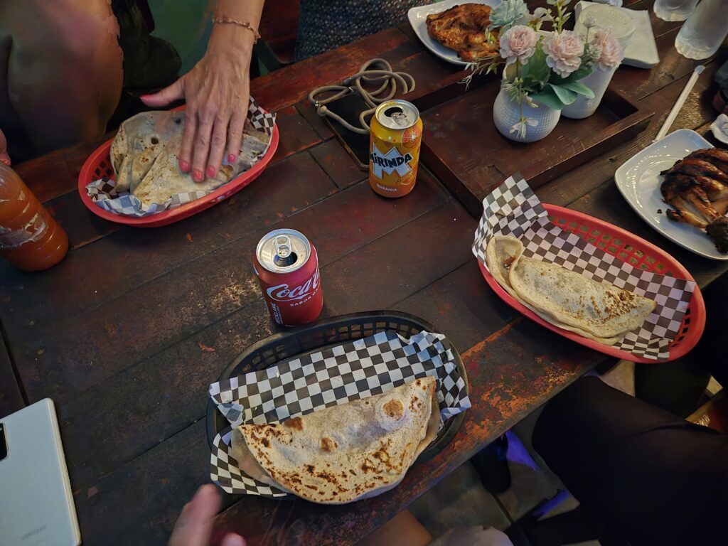 o que comer em Honduras? Foto de baleadas